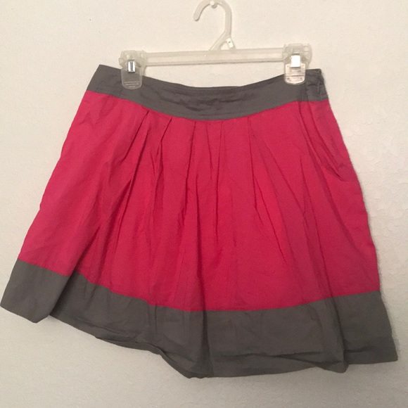 Cute skirt with POCKETS!! - Picture 1 of 3